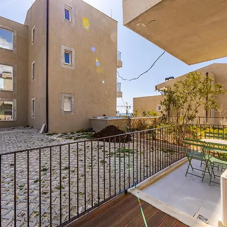 Apartamento Luvra 1 Dhermi Spacious Balcony Hideaway By Pikhost Himare
