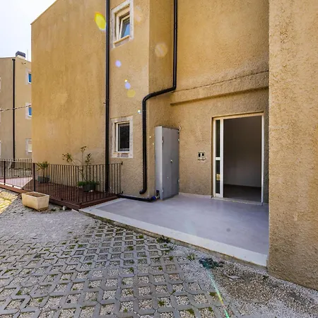 Apartamento Luvra 1 Dhermi Spacious Balcony Hideaway By Pikhost