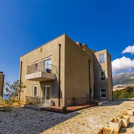 Luvra 1 Dhermi Spacious Balcony Hideaway By Pikhost * Himare